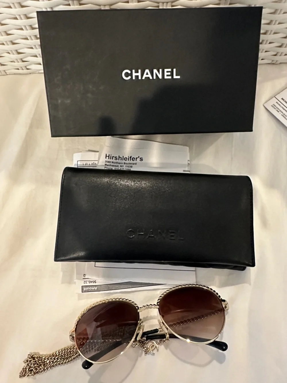 Chanel Chain sunglasses with Chain Gold Authentic - Picture 2 of 8
